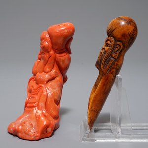 Une cuillère à thé en ivoire et une figure en corail sculpté, Chine, 19ème — photo 4