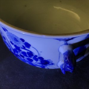 Une écuelle couverte en porcelaine de Chine bleu et blanc, Kangxi — photo 14