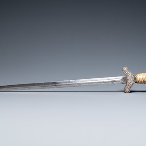 Une épée en acier, cuivre argenté et dent de mammouth poli, Tibet, 19ème — photo 3