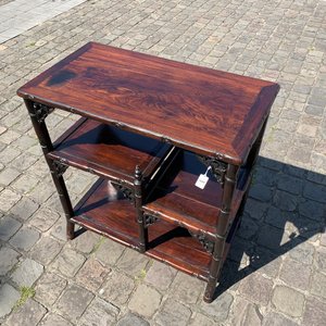 Une étagère en bois sculpté, Chine, 19/20ème — photo 16