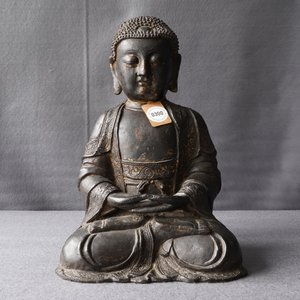 Une figure d'Amithaba Bouddha en bronze aux traces de laque et dorure, Chine, Ming — photo 9