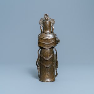 Une figure d'Avalokitesvara en bronze, Japon, Edo/Meiji, 19ème — photo 4