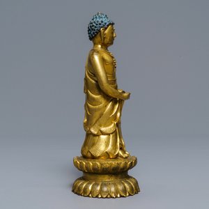 Une figure de Bouddha debout en bronze doré, Chine, Qianlong — photo 4