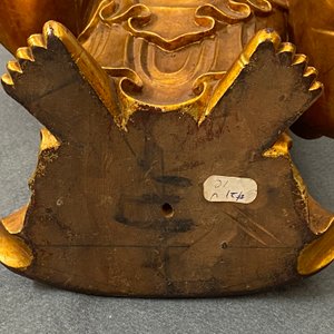 Une figure de Bouddha en bois laqué et doré, Chine, 18/19ème — photo 22