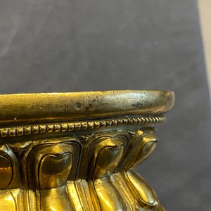 Une figure de Bouddha en bronze doré, Chine, 17ème — photo 15