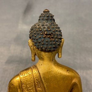Une figure de Bouddha en bronze doré, Chine, Kangxi — photo 14