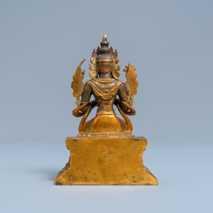 Une figure de Bouddha en bronze doré et incrusté, Chine, 18/19ème — photo 3