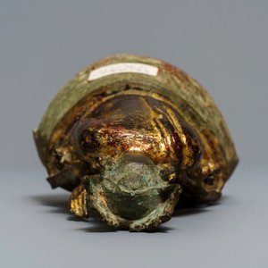 Une figure de Bouddha en bronze doré et laqué, Birmanie, 17/18ème — photo 7
