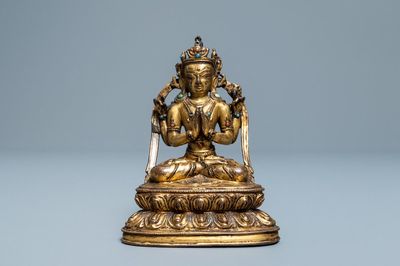 Une figure de Bouddha en bronze doré incrusté, Sino-Tibet, Ming