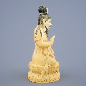 Une figure de Bouddha en ivoire sculpté, Chine, 19ème — photo 4