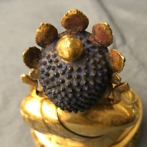Une figure de Bouddha Shakyamuni en bronze doré, Sino-Tibet, 17/18ème — photo 18