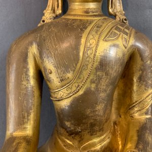 Une figure de Bouddha Shakyamuni en cuivre doré, 17/18ème — photo 18