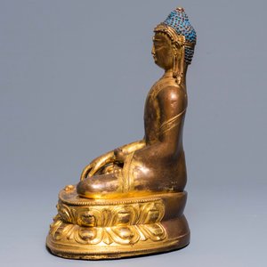 Une figure de Bouddha Shakyamuni en cuivre doré, 17/18ème — photo 4