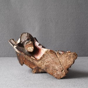 Une figure de Guan Yu en bois laqué et doré, Chine, Ming — photo 12