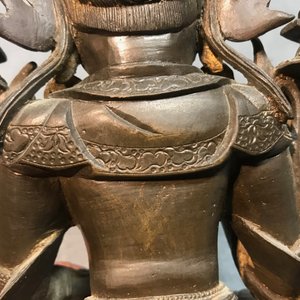 Une figure de Guanyin en bronze, Chine, Ming — photo 22