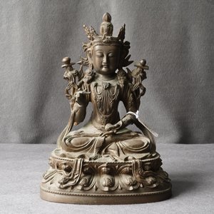 Une figure de Guanyin en bronze, Chine, Ming — photo 25