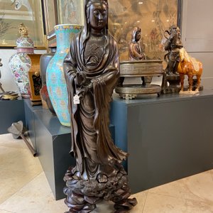 Une figure de Guanyin en bronze incrusté d'argent, marque Yutang Shi Sou, Qing — photo 9