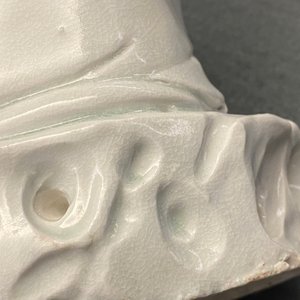 Une figure de Guanyin en porcelaine blanc de Chine, 18/19ème — photo 19