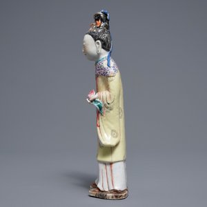 Une figure de Magu en porcelaine de Chine famille rose, Qianlong — photo 5