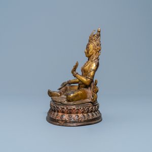 Une figure de Tara Blanche en bronze doré, Népal, 16ème — photo 5