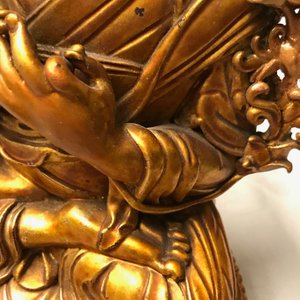 Une figure de Tsongkhapa en bois doré et laqué, Chine, 18ème — photo 17