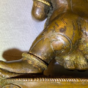 Une figure de Vajrapani en bronze doré, Sino-Tibet, 17/18ème — photo 15