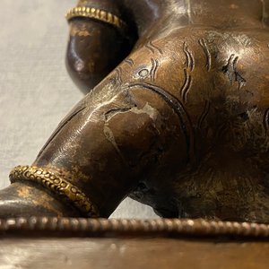 Une figure de Vajrapani en bronze doré, Sino-Tibet, 17/18ème — photo 19