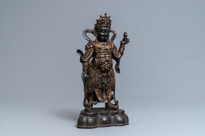 Une figure de Weituo en bronze laqué et doré, Chine, Ming