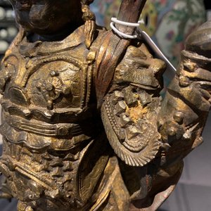 Une figure de Weituo en bronze laqué et doré, Chine, Ming — photo 19