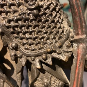 Une figure de Weituo en bronze laqué et doré, Chine, Ming — photo 18
