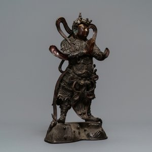 Une figure de Weituo en bronze laqué et doré, Chine, Ming — photo 2