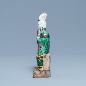 Une figure de Wenchang Wang en biscuit émaillé vert, Kangxi — photo 3