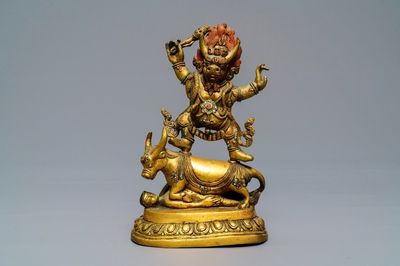 Une figure de Yama Dharmaraja en bronze doré, Sino-Tibet, 18/19ème