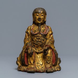 Une figure de Zhenwu en bronze doré et laqué, Chine, Ming — photo 1