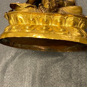 Une figure du Bouddha en cuivre doré, Sino-Tibet, 18/19ème — photo 22