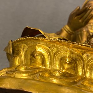 Une figure du Bouddha en cuivre doré, Sino-Tibet, 18/19ème — photo 23