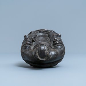 Une figure d'un dignitaire en bronze, Chine, 17/18ème — photo 7