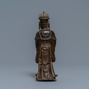 Une figure d'un dignitaire en bronze, Chine, Ming — photo 4