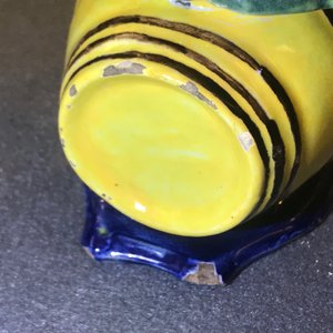Une figure d'un homme sur tonneau en faïence de Delft polychrome, 18ème — photo 12