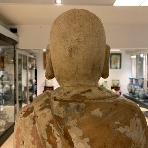 Une figure d'un moine bouddhiste en bois peint, Chine, 19ème — photo 13