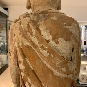Une figure d'un moine bouddhiste en bois peint, Chine, 19ème — photo 14