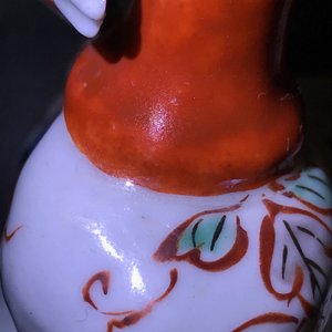 Une figure d'une Bijin avec bougeoir en porcelaine Imari de Japon, Edo, 17/18ème — photo 13