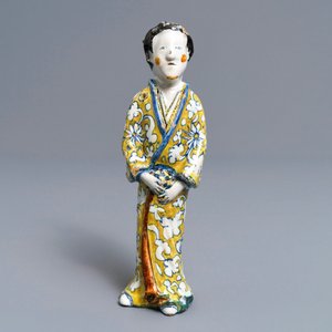 Une figure d'une dame chinoise en faïence de Delft polychrome, 2ème moitié du 17ème — photo 2
