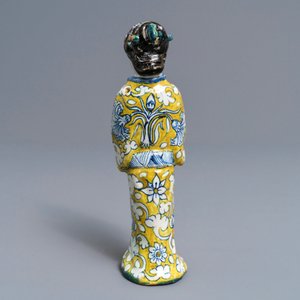 Une figure d'une dame chinoise en faïence de Delft polychrome, 2ème moitié du 17ème — photo 4