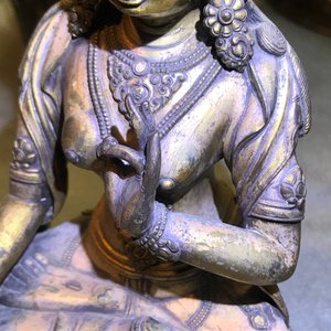 Une figure d'une Tara Blanche en bronze doré, Sino-Tibet, Ming — photo 13
