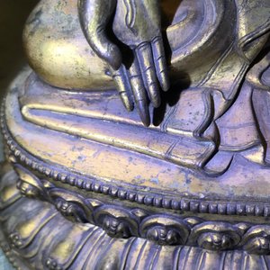 Une figure d'une Tara Blanche en bronze doré, Sino-Tibet, Ming — photo 14