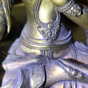 Une figure d'une Tara Blanche en bronze doré, Sino-Tibet, Ming — photo 16