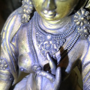 Une figure d'une Tara Blanche en bronze doré, Sino-Tibet, Ming — photo 18