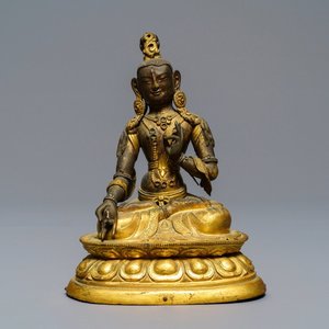 Une figure d'une Tara Blanche en cuivre doré incrusté, Sino-Tibet, 18/19ème — photo 1