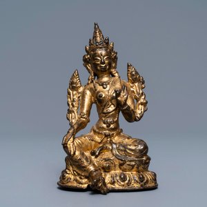 Une figure d'une Tara Verte en bronze doré, Sino-Tibet, 17/18ème — photo 2